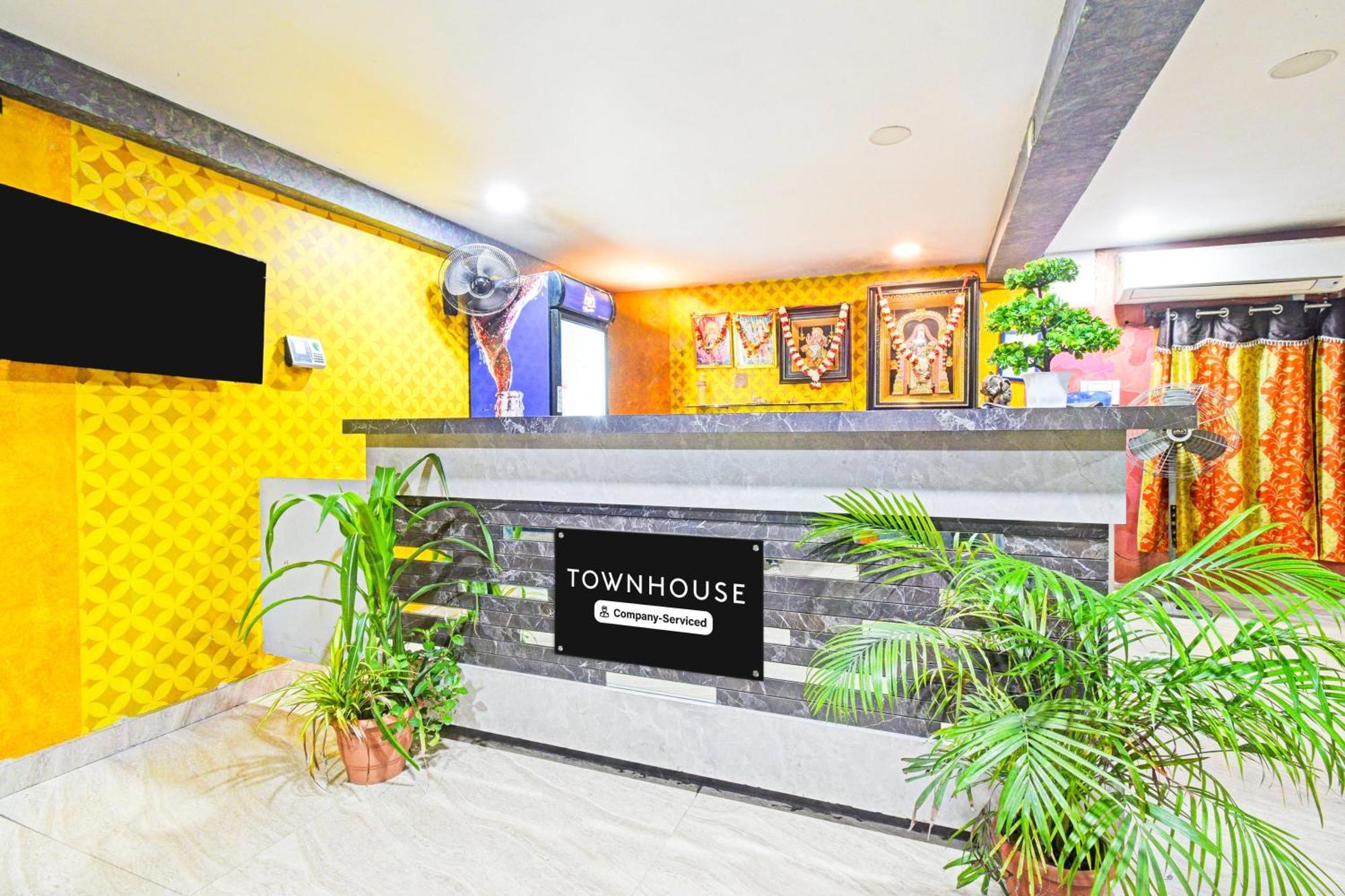 Mancherāl Super Townhouse Mancherial מראה חיצוני תמונה