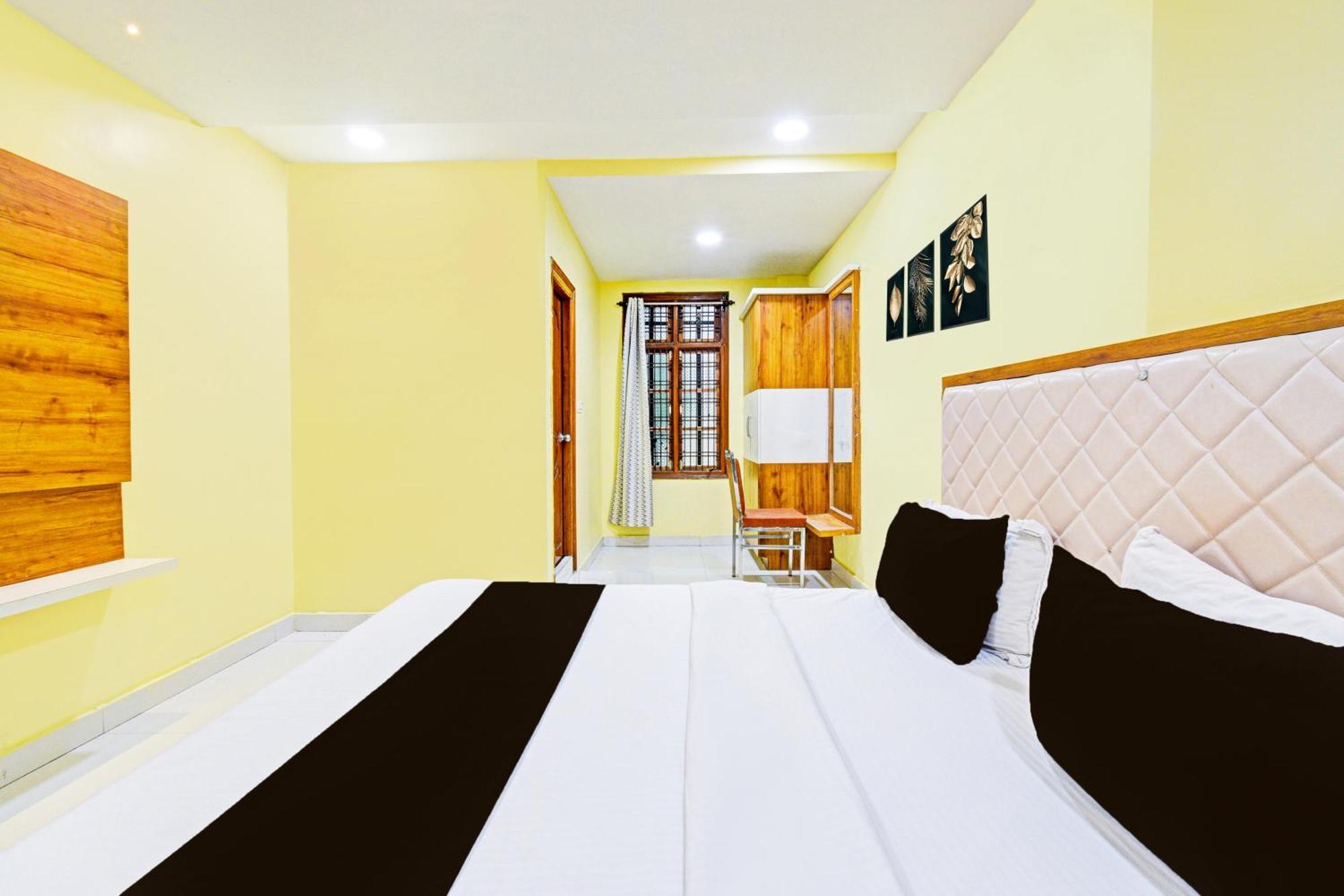 Mancherāl Super Townhouse Mancherial מראה חיצוני תמונה